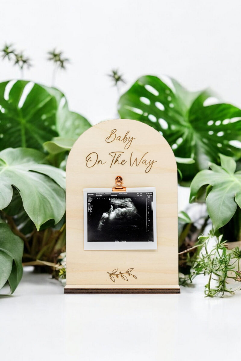 LiZ-e - Echobordje Baby On the Way en rosé gouden knijpertje - Hout - Origineel - Aankondiging - Geboorte