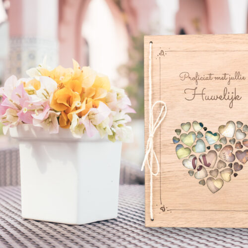 LiZ-e - Huwelijkscadeau - Houten bord - Hartje - Just Married - Huwelijk - Geldcadeau - Origineel Geschenk - Hout