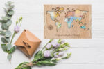 LiZ-e - Huwelijkscadeau - Houten bord - Wereldkaart - Just Married - Huwelijk - Geldcadeau - Origineel Geschenk - Hout