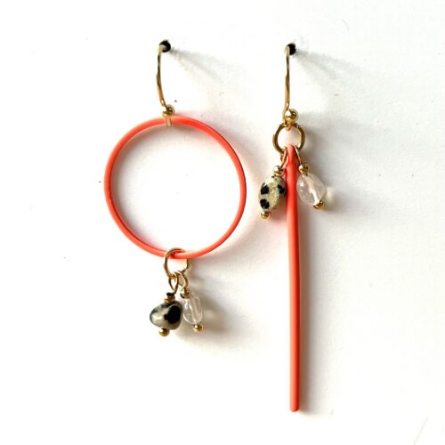Oorringen met natuursteentjes - CAR 39 - Zwart/spikkel/fluo oranje