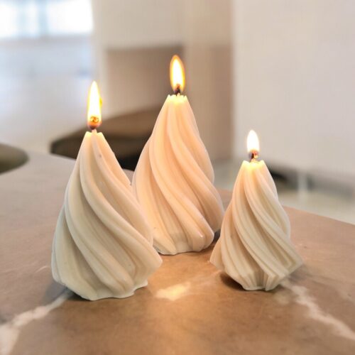 Kerstboom Swirl Kaars van Zonnebloemwas - small