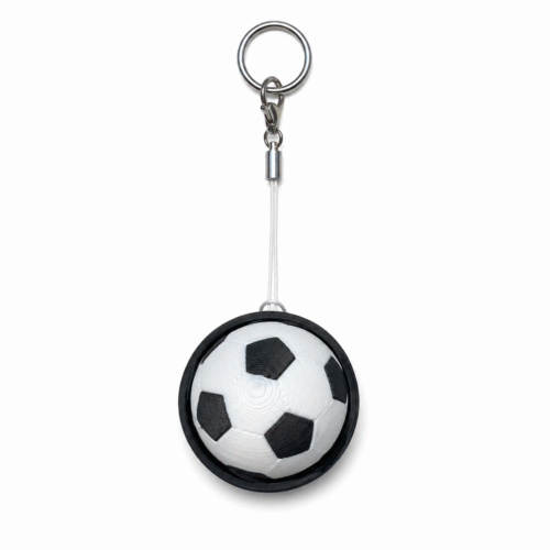 3D geprinte voetbal clicker sleutelhanger in zwart en wit