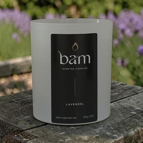 Lavendel Geurkaars – Handgemaakte Kaars met Houten Wiek – White Collection Medium