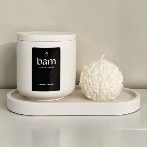 Handgemaakte Snowy Musk Geschenkset met Rozenkaars en Wit Ovaal Schaaltje