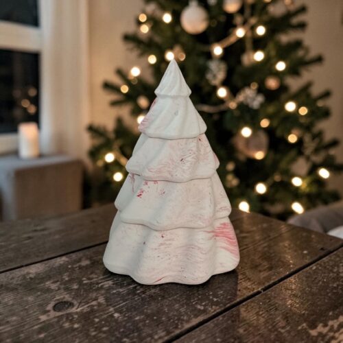 Rood gemarmerde kerstboomkaars – 4-delige set met 3 kaarsen – Winter Herbs