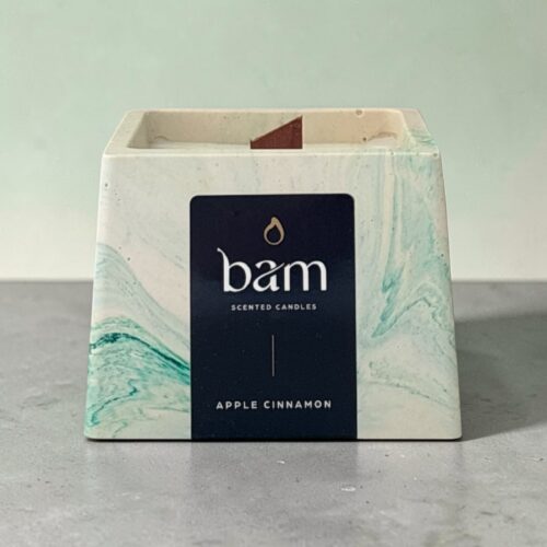 Handgemaakte Apple Cinnamon Geurkaars – Groen Gemarmerd Potje met Houten Wiek